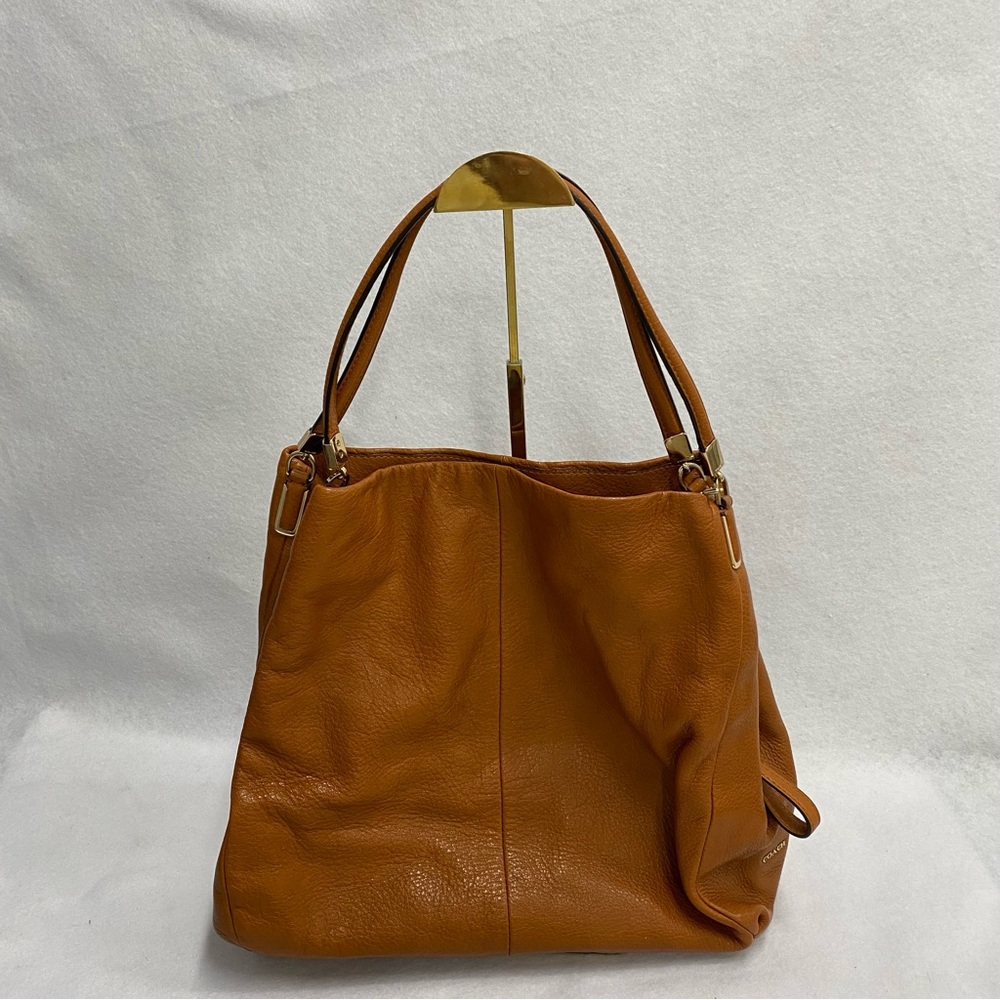 COACH MADISON LEATHER SMALL PHOEBE LIGHT GOLD BRIGHT MANDARINs
